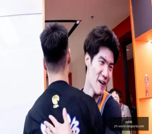 詹姆斯纽约,现身,共庆三十周,od体育官网,od体育App,od体育直播,od体育娱乐,od体育平台